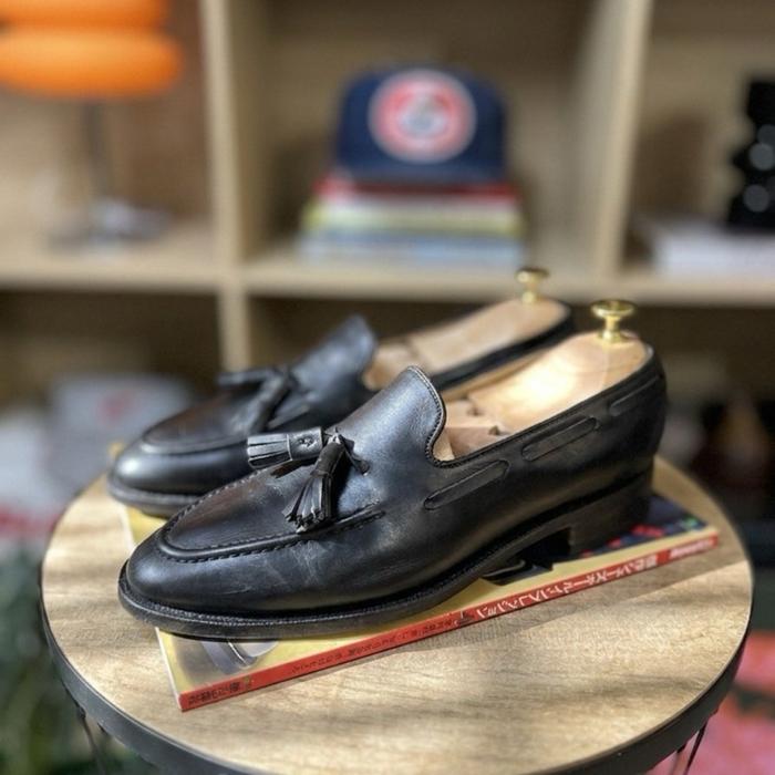 Jhonston and Murphy tassel loafer black leather not penny loafer gh bass weejuns sebago haruta loafe