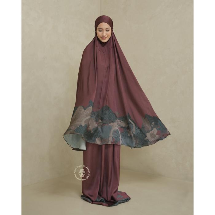 Mukena Travel Printing Motif Miraya Le Marais Bordeaux Bahan Satin Silk