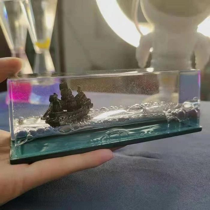 Ghost Ship Black Pearl Cruise Ship Fluid Liquid Drift Bottle Living