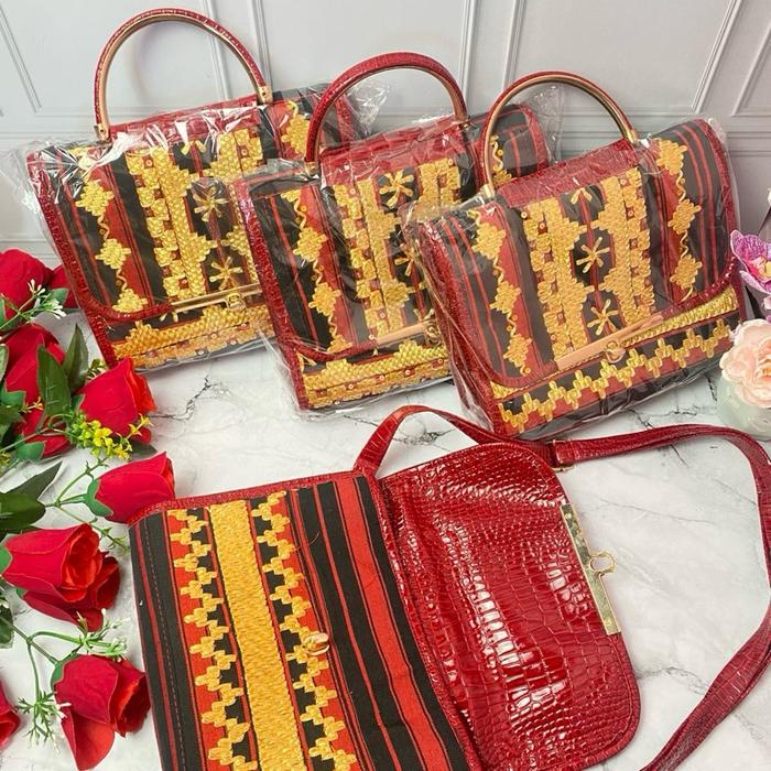 Tas tapis tenun khas lampung