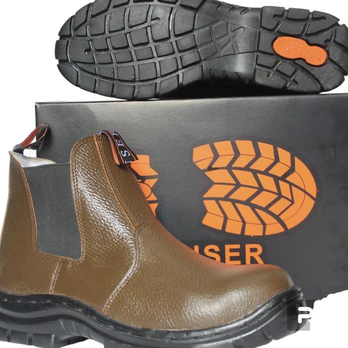 SEPATU SAFETY KULIT UJUNG BESI / SEPATU MODEL KRUSHERS PENDEK COKLAT