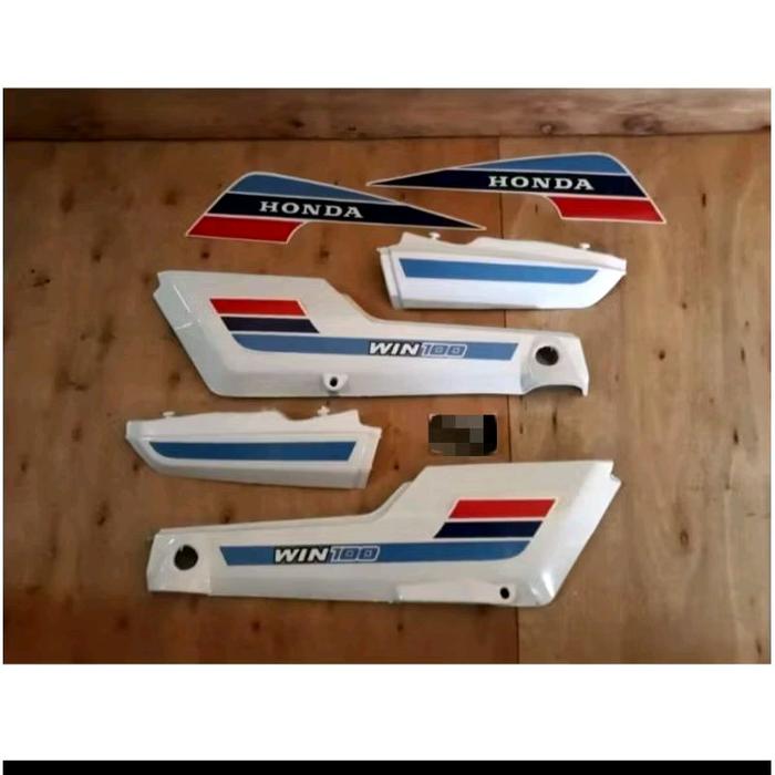 cover body bok aki honda win win 100 warna putih set striping