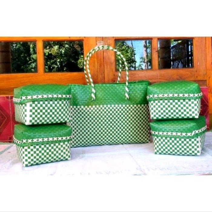 PROMO!!!!!  Set Tas Keben isi 4 FREE besek bambu/ Sodan kepura Bali/ Tas besek Bali/ Tas canang