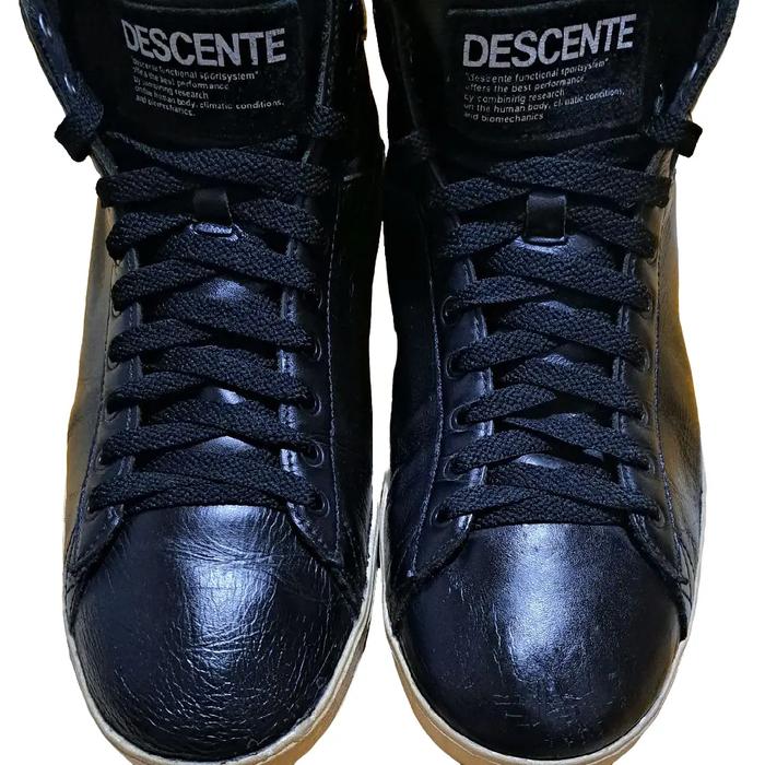 Sepatu Sneakers. Descente Mid Black
