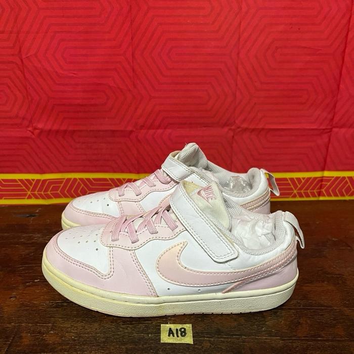 Sepatu anak second ori nike court borough size 32