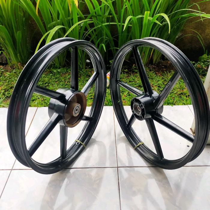 VELG PELEK RASING SMASH 110