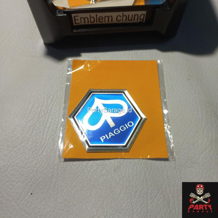EMBLEM CHUNG BIRU UNTUK DASI HIDUNG VESPA PX PS BAHAN RESIN STIKER