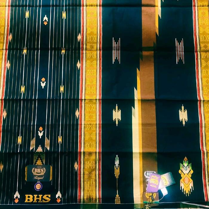 SARUNG BHS STT, STA ROYAL GOLD HITAM