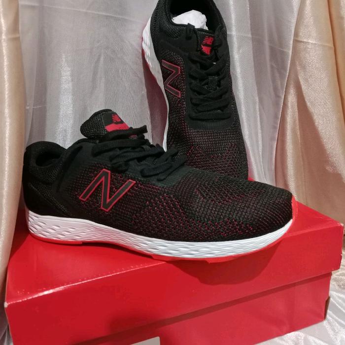 Sepatu Running New Balance Fresh Foam Arishi V2 Size 45, Black Orange Original MARISXA2 Sneakers