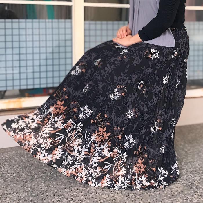 Rok Plisket Motif Ceruty babydoll by Amerta Hijab skirt ceruti babydoll pinggang full Karet - androk