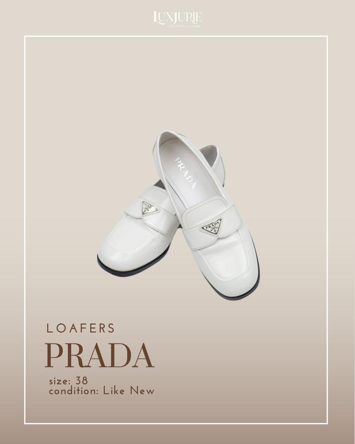 Prada Loafers Bianco white kondisi baru , sepatu prada putih loafers kulit size 38