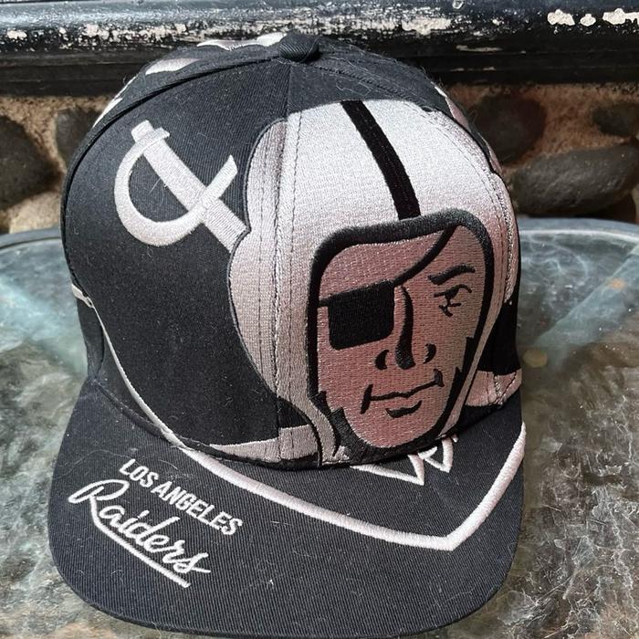 Topi Raiders Second Like New  kondisi Mulus