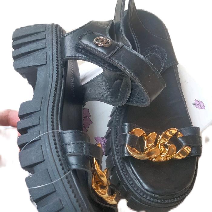 sandal docmart lawrensia sz 38 ori matahari