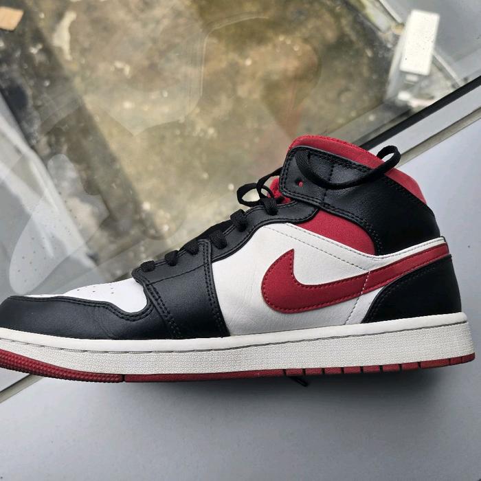 Sepatu original Nike Air Jordan second preloved Gym Red Mid low