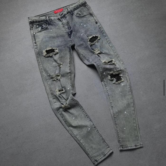 RUCAS CELANA UKURAN 32 BAJU UKURAN L ---