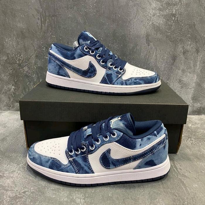 SEPATU SNEAKERS AJ LOW DENIM