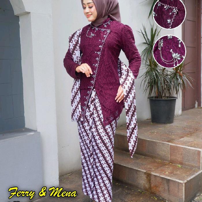 Ferry & Mena Baju Batik Wanita Elegan dengan Motif Tradisional dan Detail Bordir Mewah