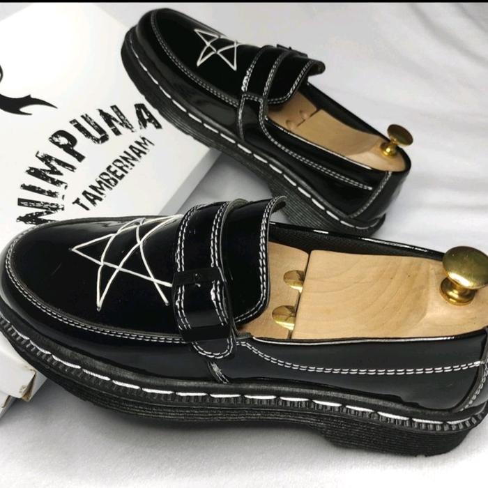 Sepatu docmart loafer wingtip Round Toe