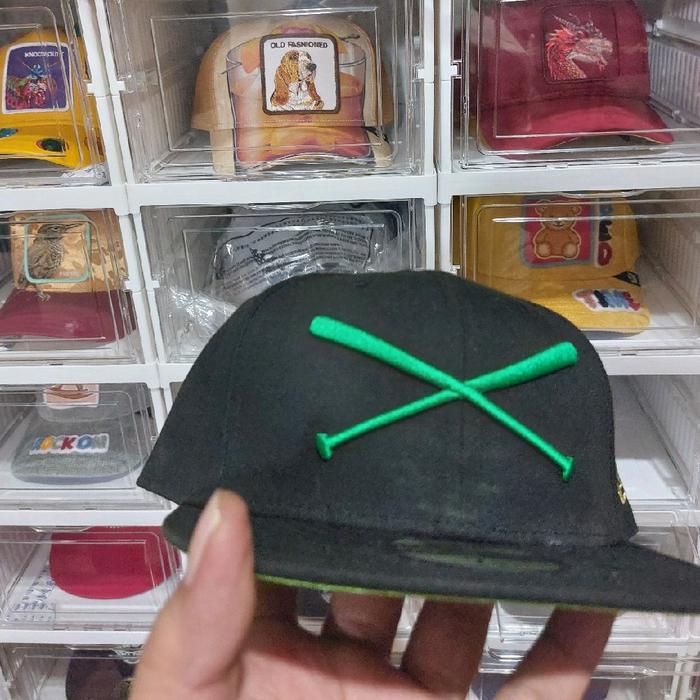 Topi Justfitted fitted hitam