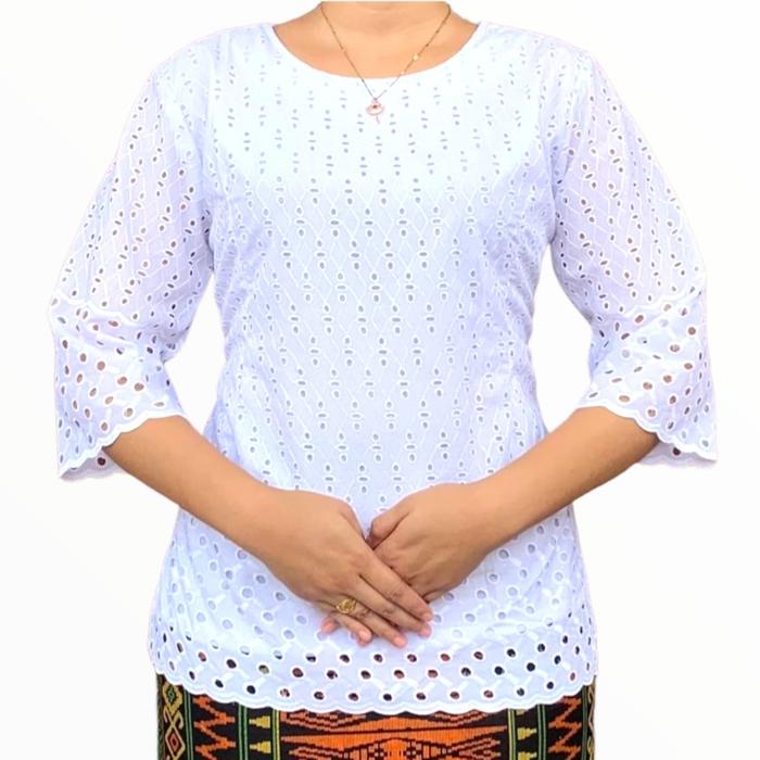 Atasan/Blus katun bolong warna putih tangan lurus