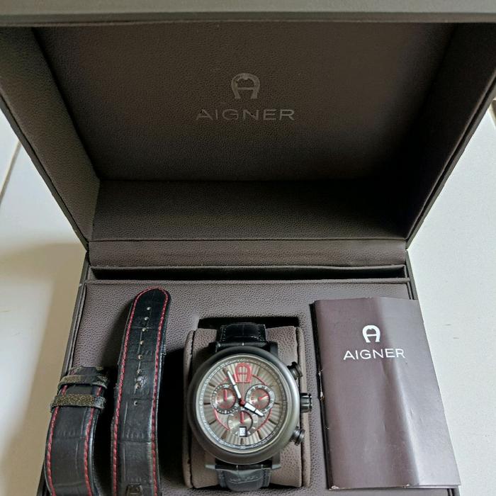 Aigner bari chronograph A37500 original bekas sangat bagus cukup mulus normal semua siap pakai mewah