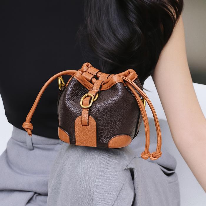 Levi Bag - Tas Selempang Serut Sling Bag Wanita