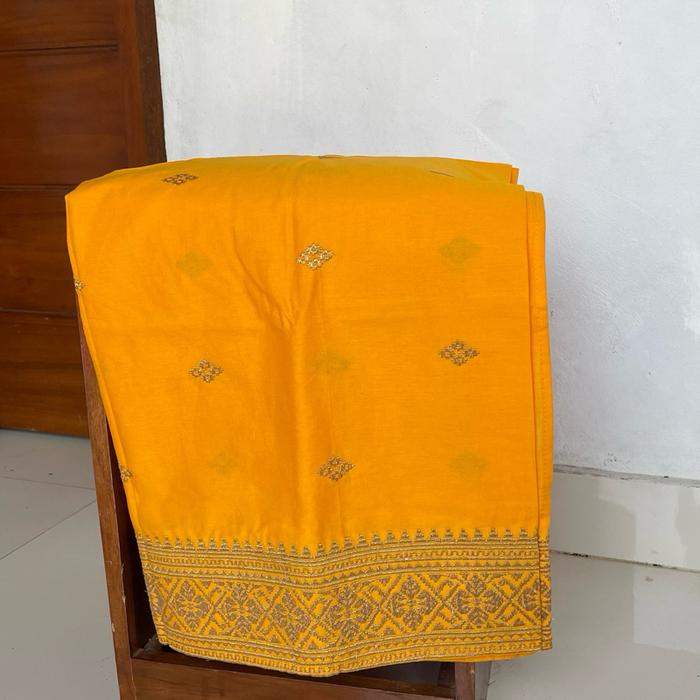 Saputan Endek kuning