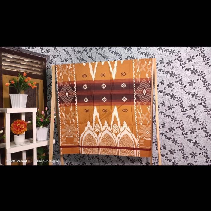 Sarung Zoya Samarinda isi 10pcs Dewasa Motif Santri Muslim Katun Batik Pekalongan Wanita Putih