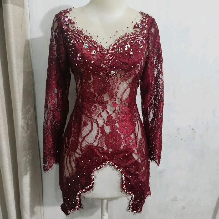 kebaya simpel elegan, kebaya wisuda modern