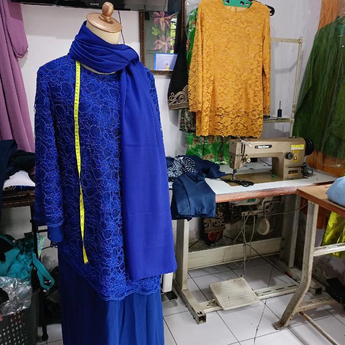 Gamis bhn ceruti kombin brukat.ukuran L.LD 100.