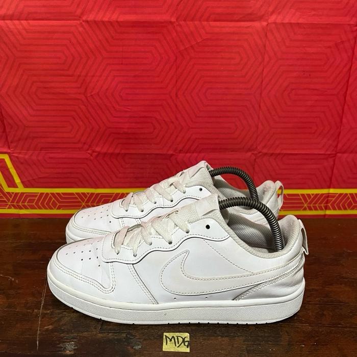 Sepatu second ori nike court borough low 2 white size 40