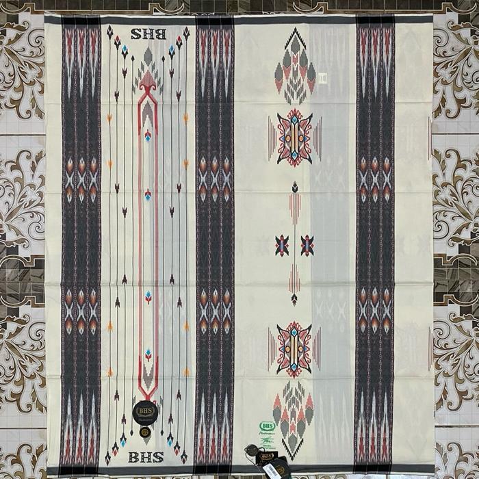 Sarung BHS SEA Masterpiece Gold Putih Tulang