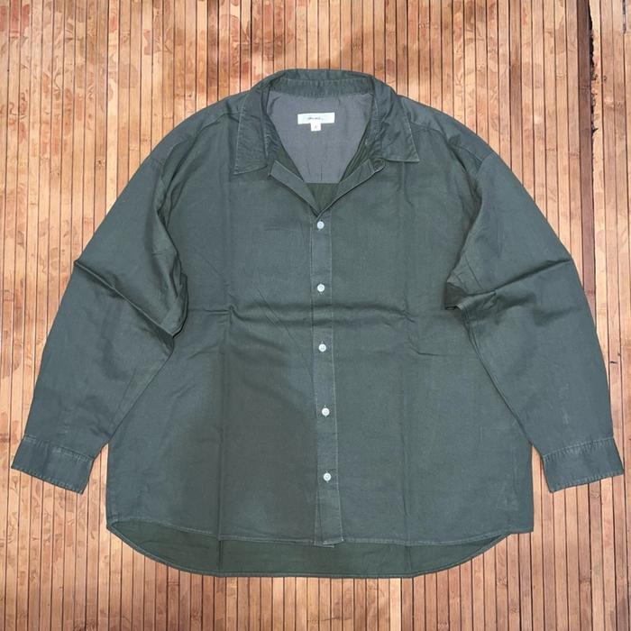 NIKO AND ... ARMY OPEN COLLAR OVERSIZED SHIRT pleats Please