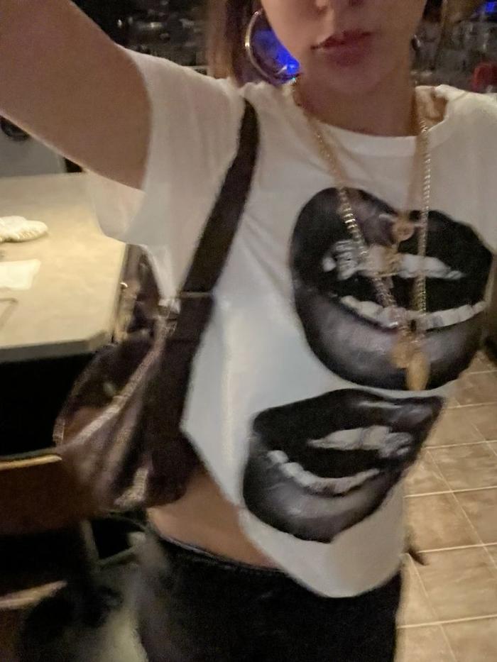 READY - UNISEX - GRILLZ LIP REGULAR SHORT TOP - REGULAR CROP TOP - CROP TOP - KAOS PRINTED - Y2K - O