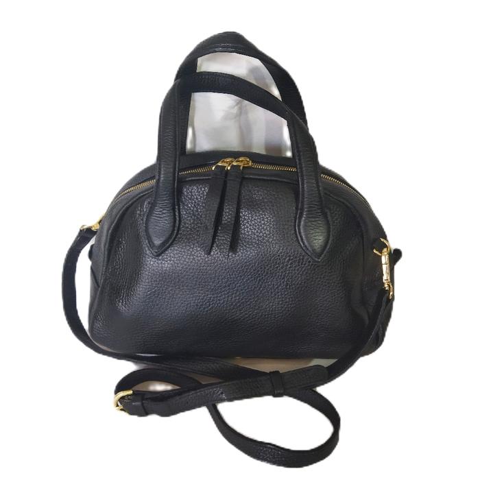 TAS SELEMPANG KULIT ASLI WARNA HITAM MARITA HURINAENEN JAPAN