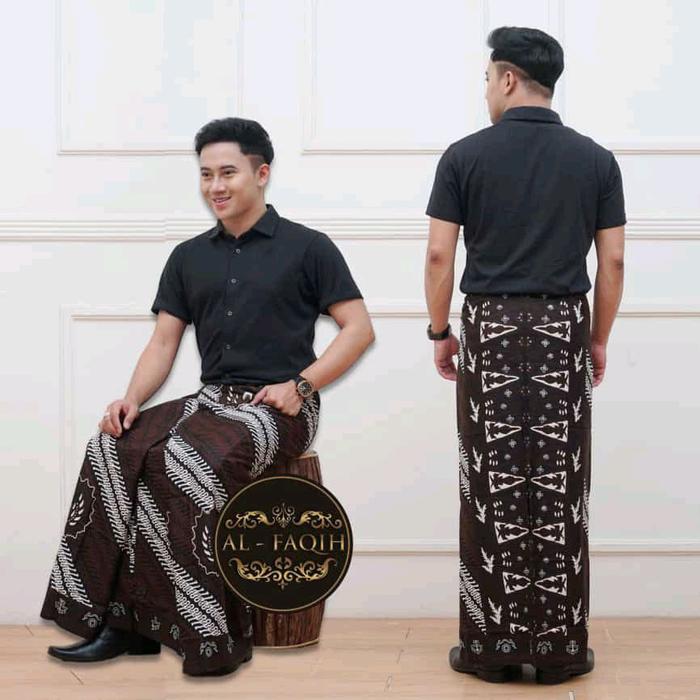 Sarung Batik Lar Gurda Motif Gus Iqdam Kain Rayon Nyaman Dewasa Santri Muslim Pria, Wanjta Asli Peka