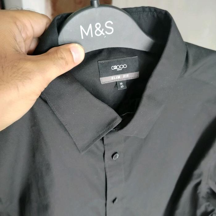 kemeja pria SIZE M slim fit g2000 hitam