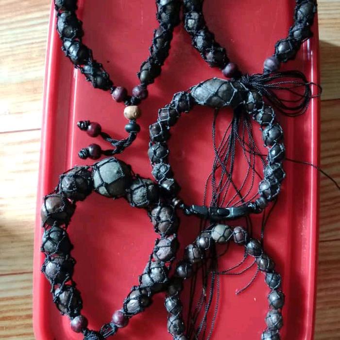 gelang munta besi daging dan bagore
