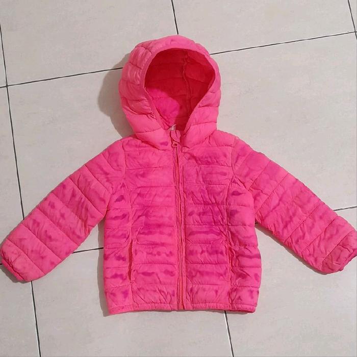 Jaket parasut anak perempuan pink gap preloved / second. LD 35cm. Murah