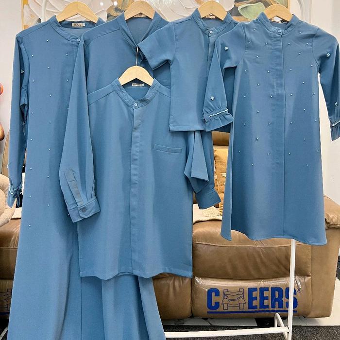 AVR Diana Biru Denim (2) Set Couple Keluarga Bahan Sabrina Busui Friendly Muslim Variasi 1 Warna