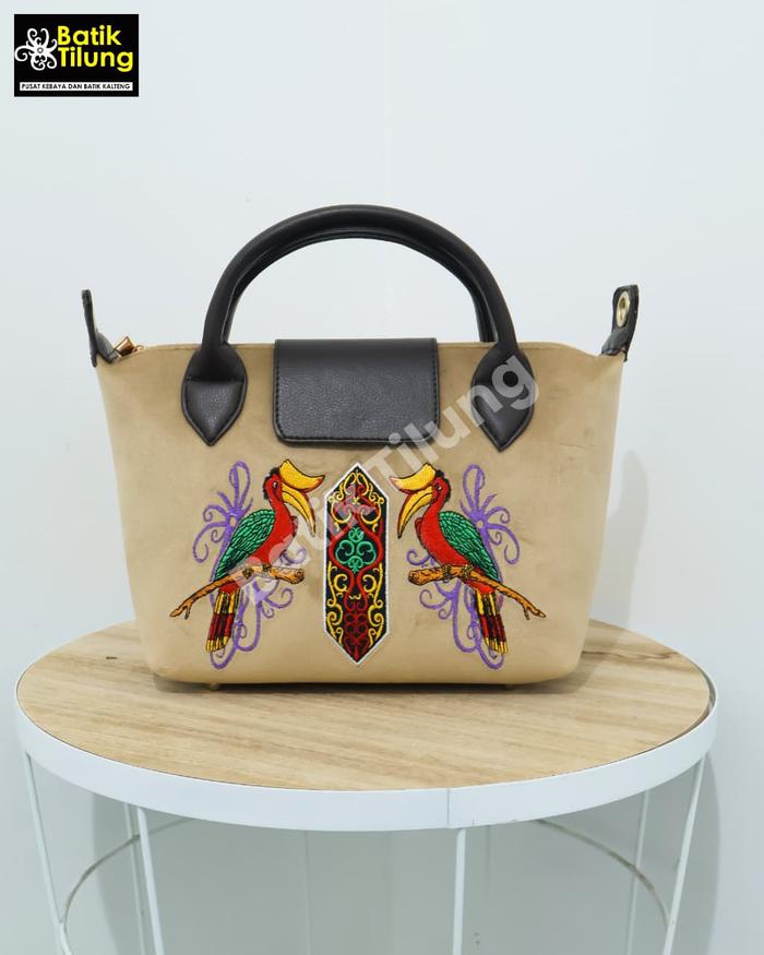Batik Tilung - Tas Beludru Motif Batik Dayak Kalimantan Tas Wanita Etnik Elegan Premium