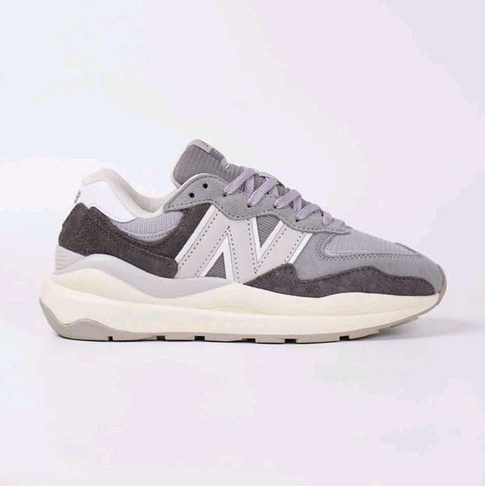 NEW BALANCE 5740 PSG GREY 100% BNIB