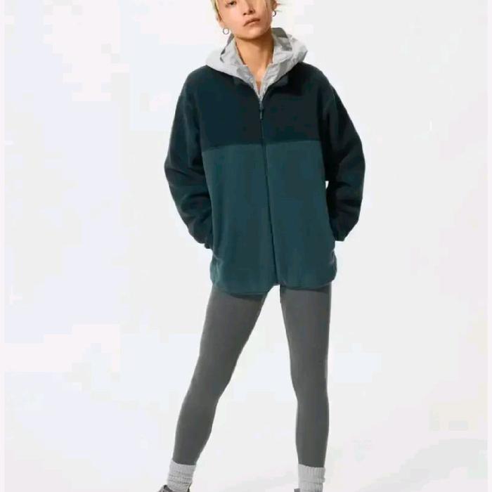 legging Uniqlo Extra Warm Wanita abu Legging Uniqlo Wanita Extra Warm size S
