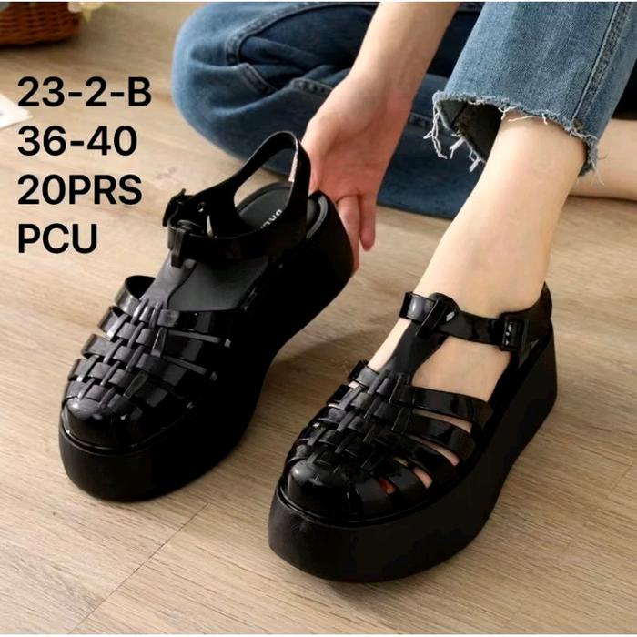 Sepatu Sandal Wedges Wanita Bahan Karet Youth Balance 23-2
