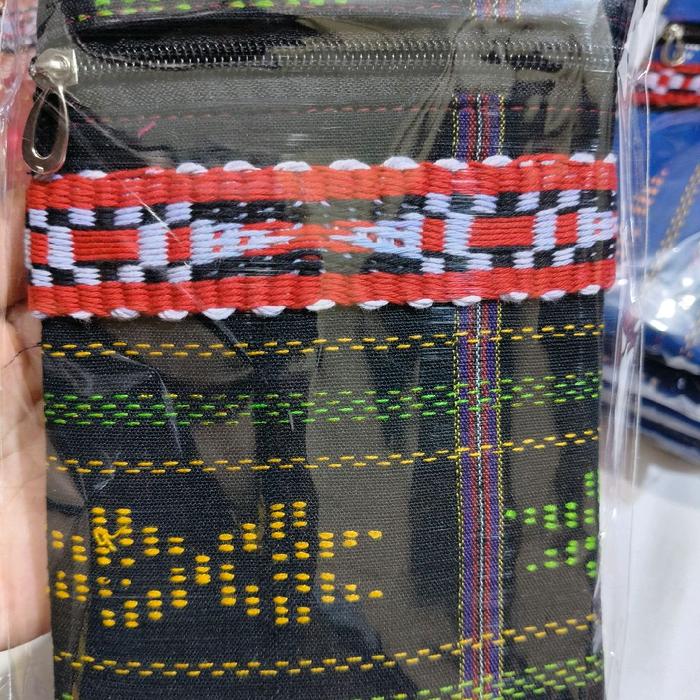Tas Selempang Mini Ulos Batak Asli Dilapisi Furing Tahan Lama Cocok Untuk Santai Dan Bepergian Ukura