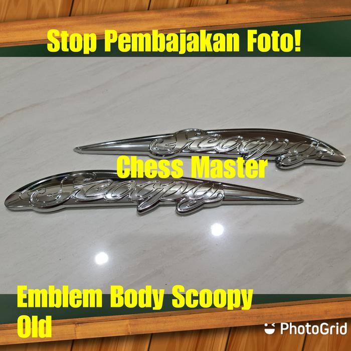 Emblem Body Honda Scoopy Lama Karbu [NTS]