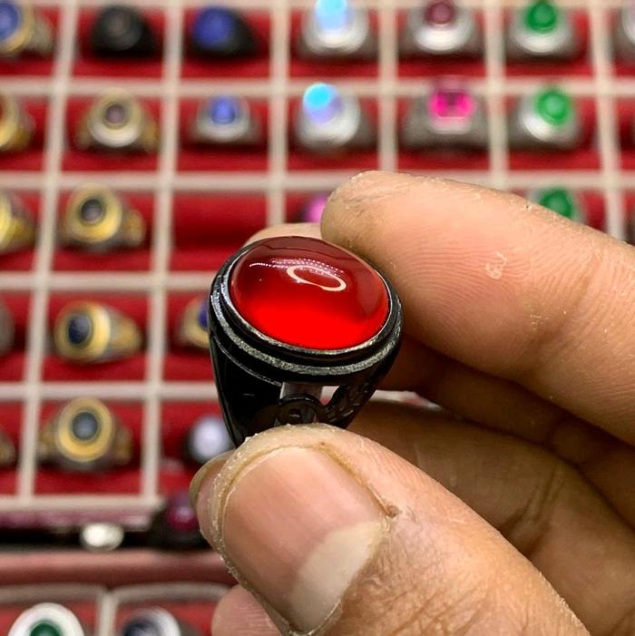 batu cincin red baron Pacitan ring titanium dim kantoran