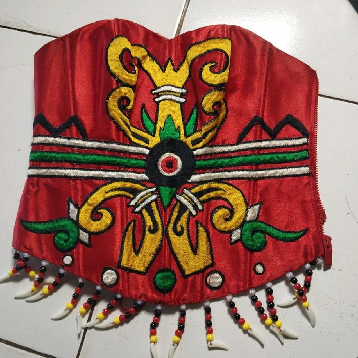 Kemben atasan untuk wanita. pakaian adat Dayak khas Kalimantan Tengah