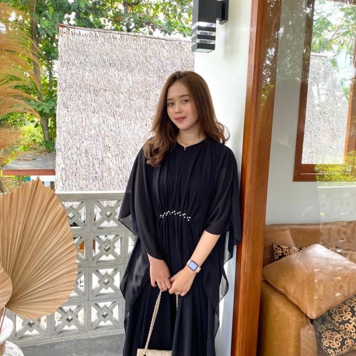 Kaftan mutiara mewah dan elegan