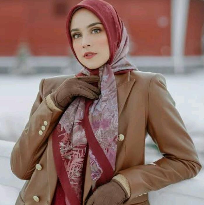 Buttonscarves Frozen Teaberry (bundling)